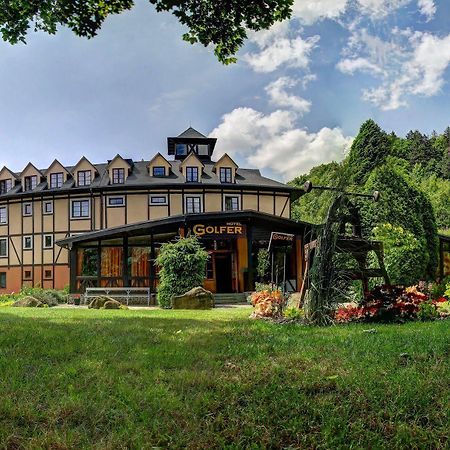 Hotel Golfer Kremnica Eksteriør bilde