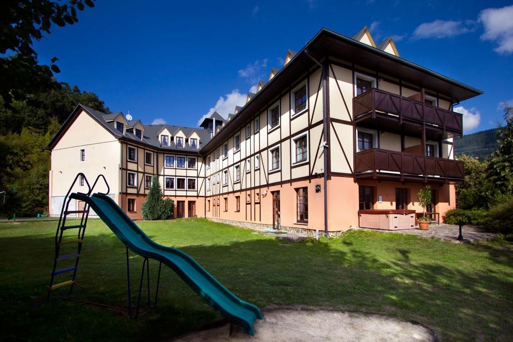 Hotel Golfer Kremnica Eksteriør bilde