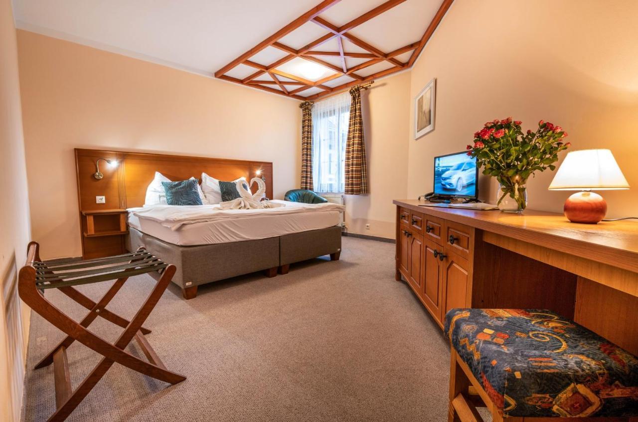 Hotel Golfer Kremnica Eksteriør bilde